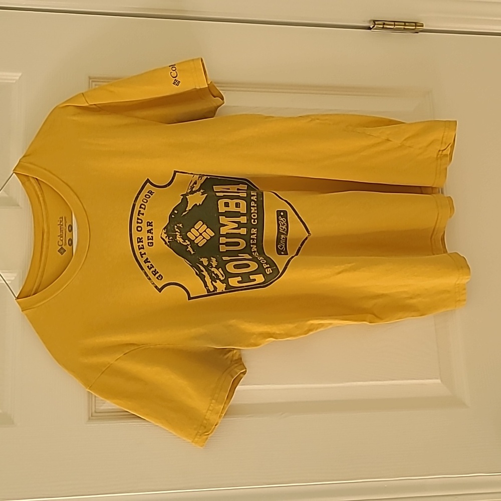 Columbia Graphic Tee